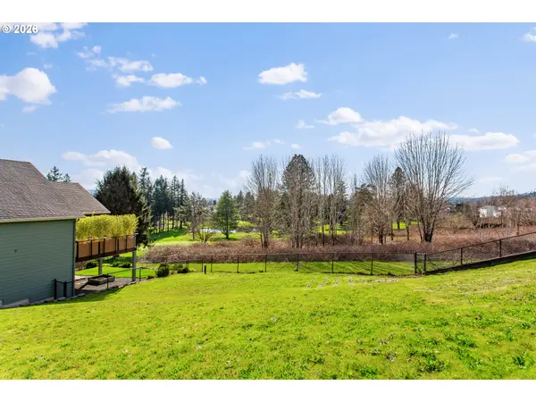 925 FAIRWAY DR, Washougal, WA 98671