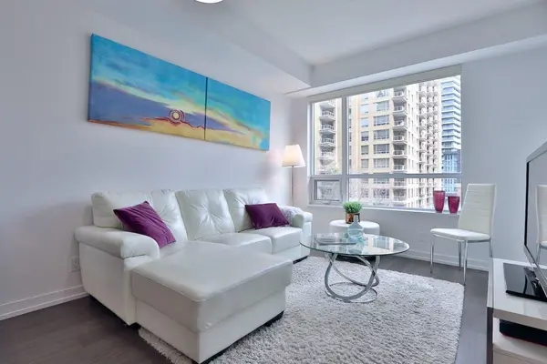 98 Lillian ST #210, Toronto C10, ON M4S 0A5