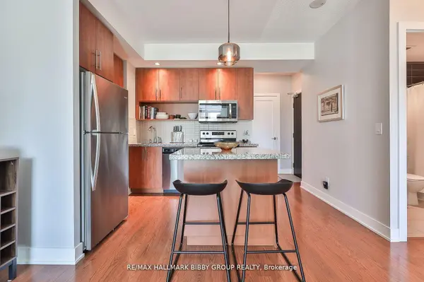 120 Homewood AVE #1102, Toronto C08, ON M4Y 1J4