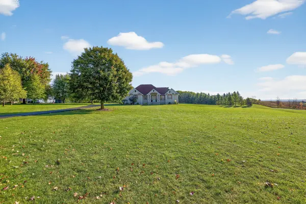 6595 3rd Line, Essa, ON L9R 1V2