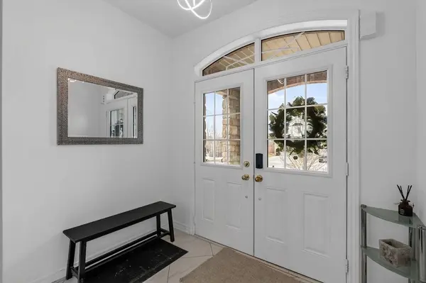 81 Greenwood DR, Essa, ON L3W 0N5