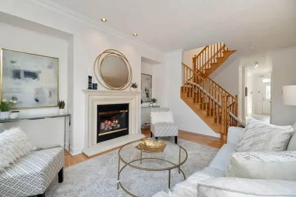 29 Wave Hill WAY, Markham, ON L6E 2A2