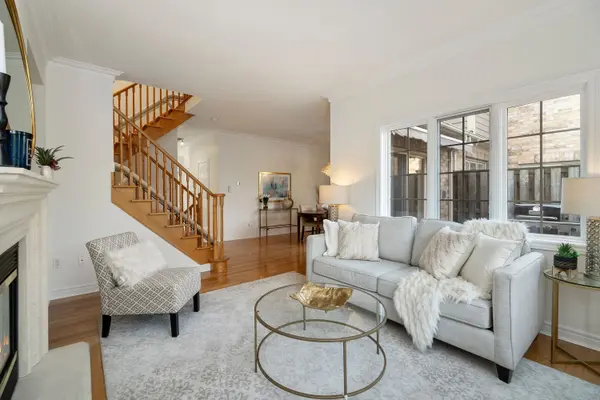 29 Wave Hill WAY, Markham, ON L6E 2A2