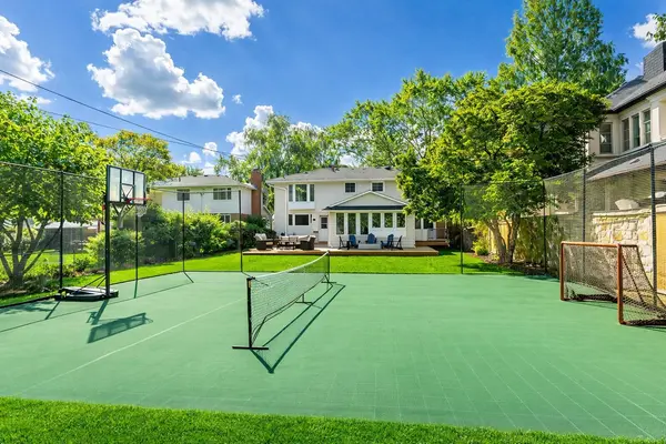 289 BELVENIA RD, Burlington, ON L7L 2G5