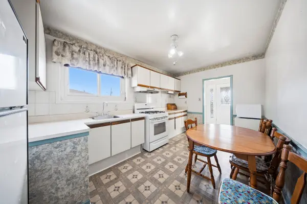 20 Rubydale GDNS, Toronto W05, ON M9L 1B9