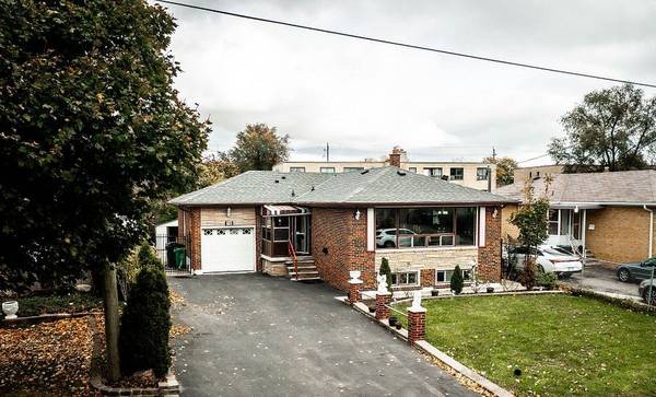 16 BRISCO ST #BSMT, Brampton, ON L6V 1W8