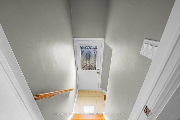 16 BRISCO ST #BSMT, Brampton, ON L6V 1W8