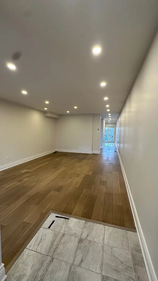 19 Church ST, Toronto W04, ON M9N 1M4