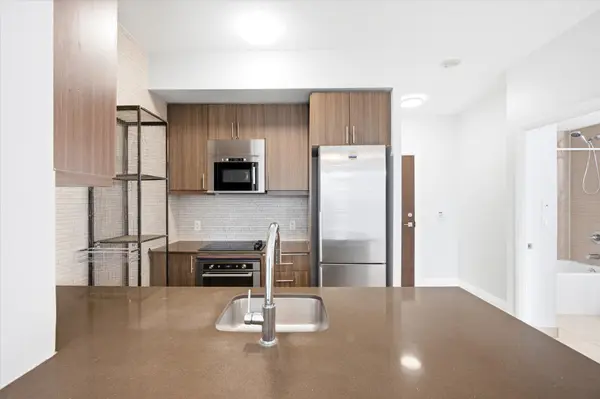 6 Eva RD #GL5, Toronto W08, ON M9C 0B1