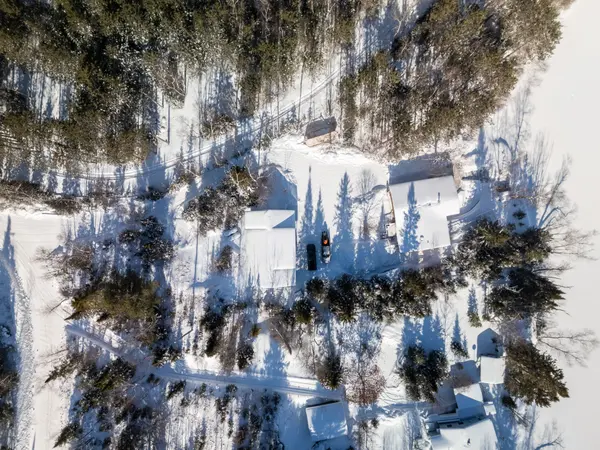 196 Circle RD, Hastings Highlands, ON K0L 2K0