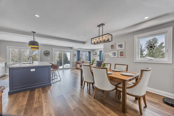 18 Peter ST, Amaranth, ON L9W 5Z8