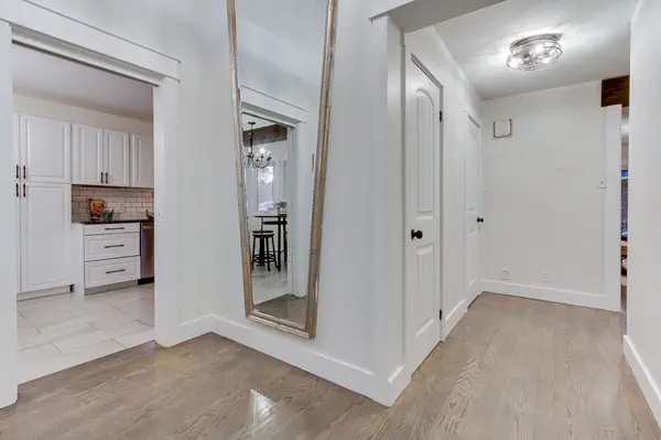 24 Maple Grove RD, Kawartha Lakes, ON K9V 4R6