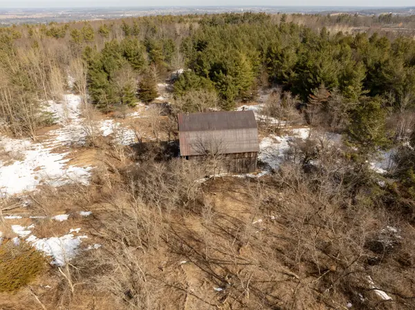 262 Golf Course RD W, Quinte West, ON K0K 3E0