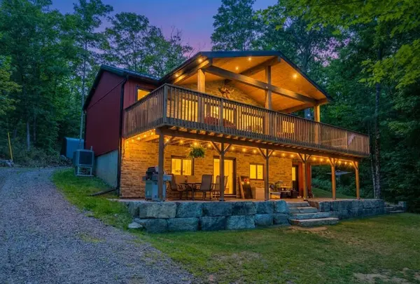 1202 Rocky LN, Frontenac, ON K0H 1K0