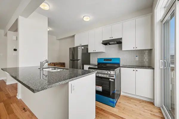 748 Tincture PL, Kanata, ON K2K 1X7