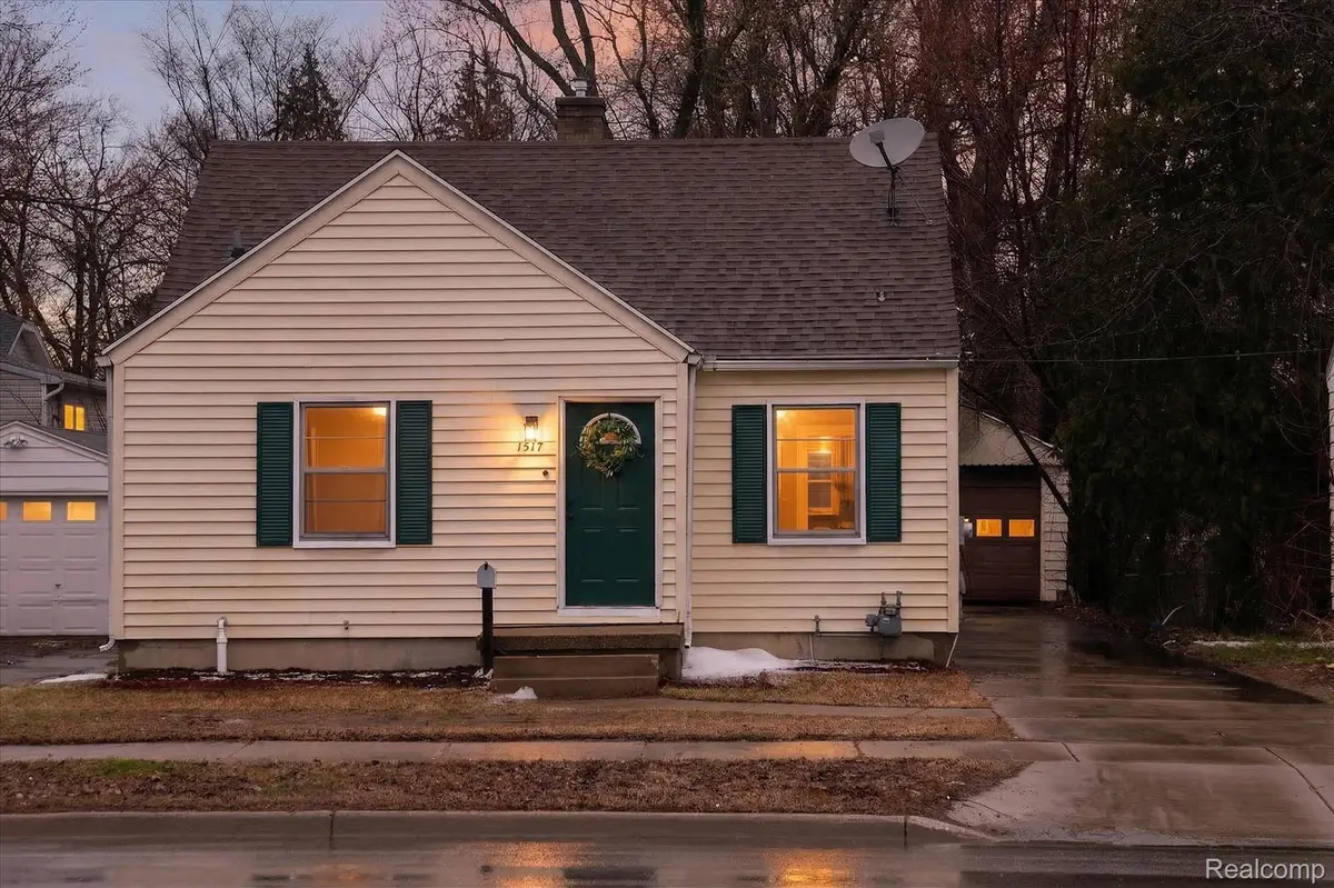 1511 Leonard ST NE, Grand Rapids, MI 49505