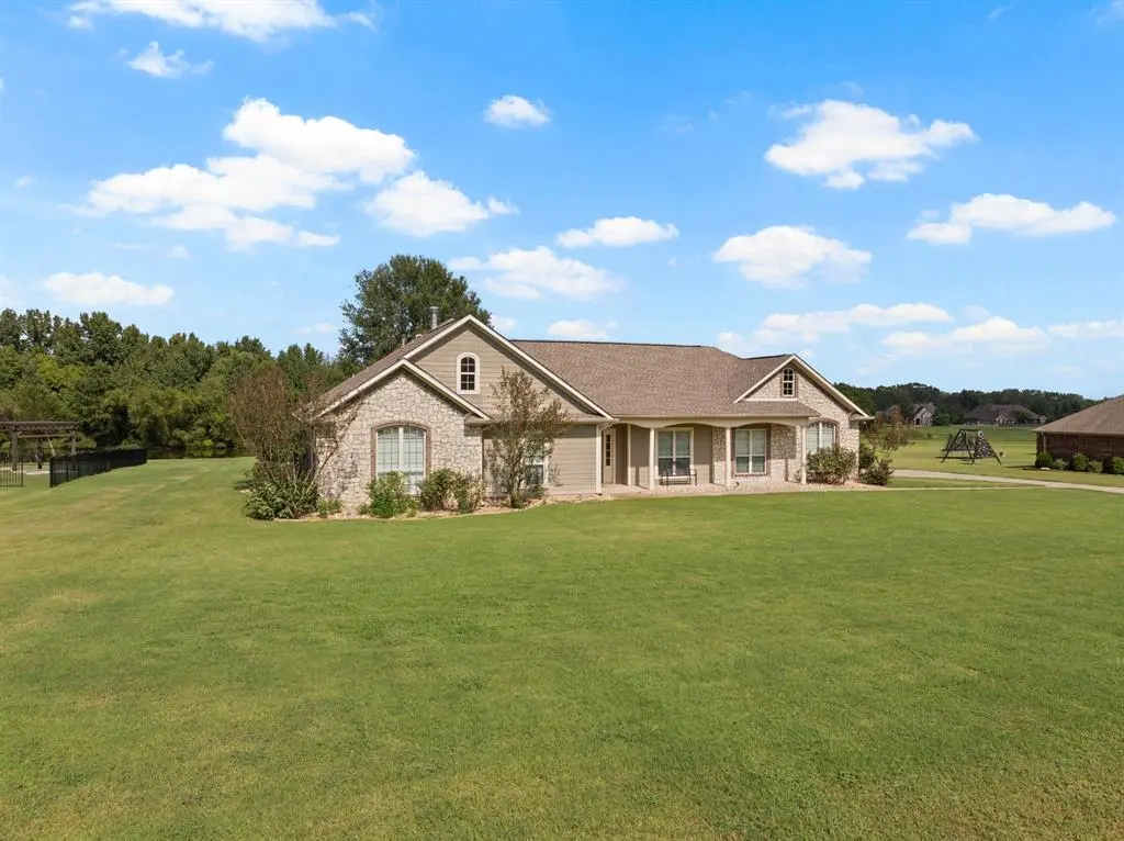 299 Private Road 54166, Pittsburg, TX 75686