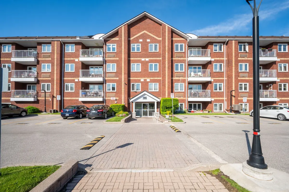 195 Lake Driveway N/A W #303, Ajax, ON L1S 7H7