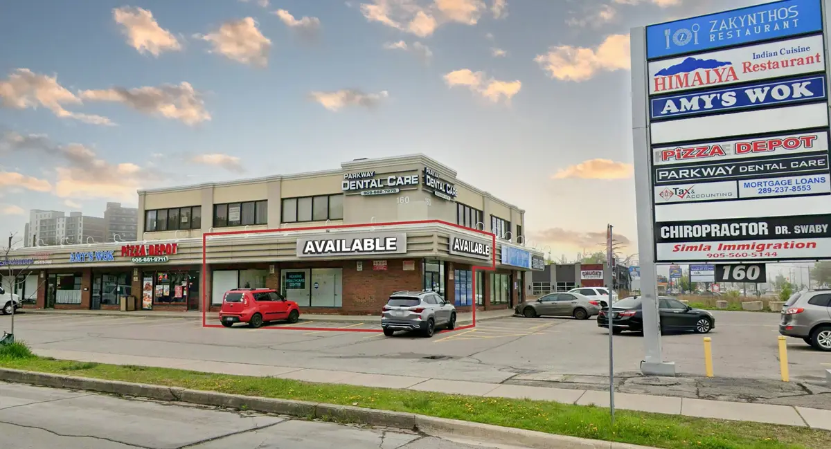 160 Centennial Pkwy N #1, Hamilton, ON L8E 1H9