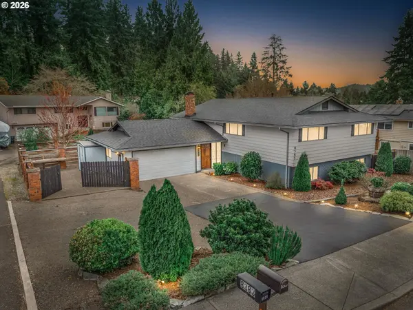 8385 CASON RD, Gladstone, OR 97027