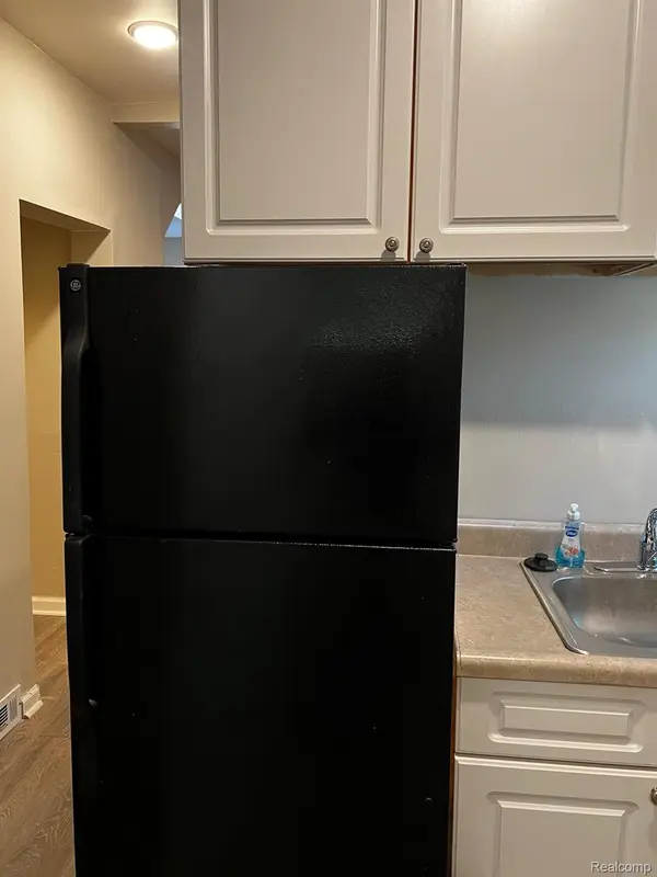 16900 Rockdale ST, Detroit, MI 48219