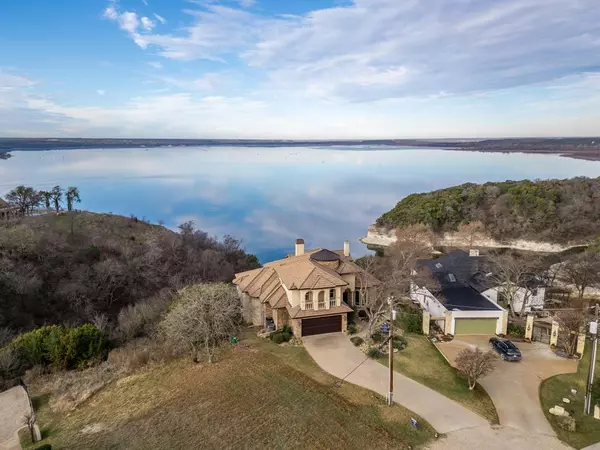 1252 Briar Court, Whitney, TX 76692