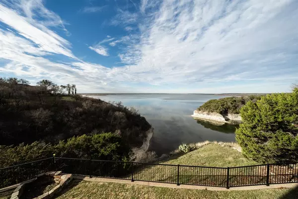 1252 Briar Court, Whitney, TX 76692