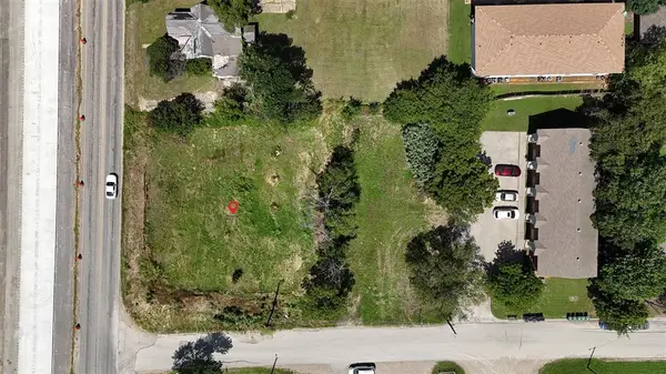 901 N 6th Street, Sanger, TX 76266