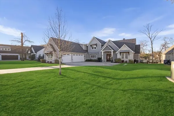 5502 Nathan Drive, Chandler, TX 75758