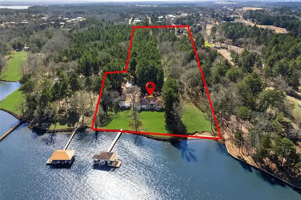 24901 County Road 4117, Frankston, TX 75763