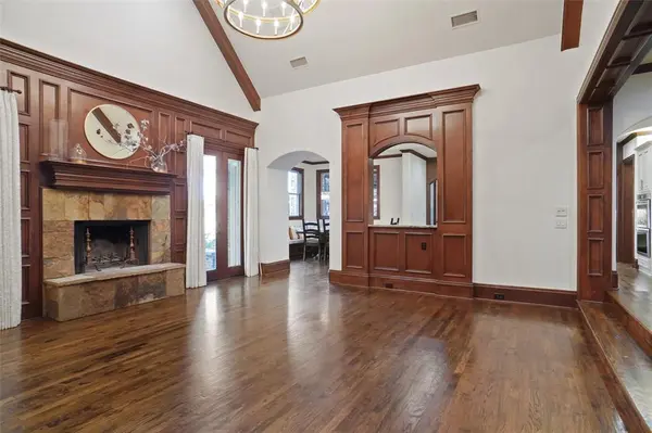 1217 Saddlebrook Way, Bartonville, TX 76226