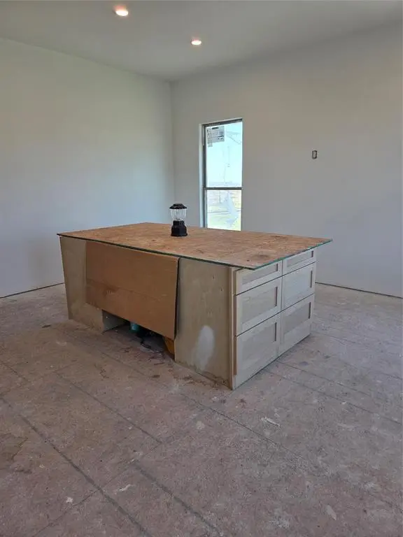 237 Barry Country Court, Barry, TX 75102