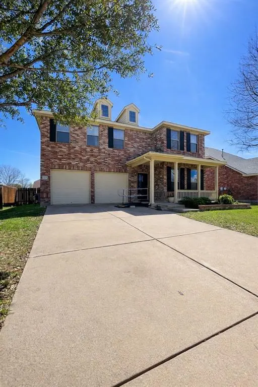 2835 Park Springs Drive, Grand Prairie, TX 75052