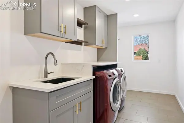 2231 Wood AVE, Colorado Springs, CO 80907