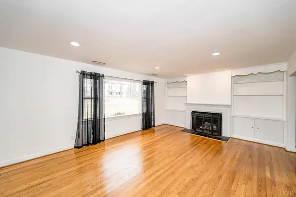 4925 Old Boonsboro RD, Lynchburg, VA 24503