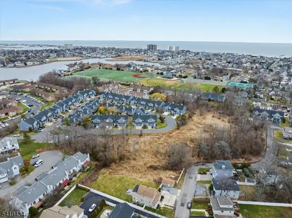 151 Kingsley St, Long Branch City, NJ 07740