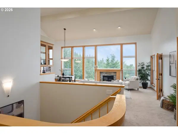 653 BROOKSIDE DR, Eugene, OR 97405