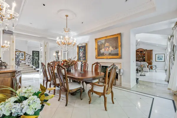 338/340 Riverview DR, Toronto C12, ON M4N 3E1