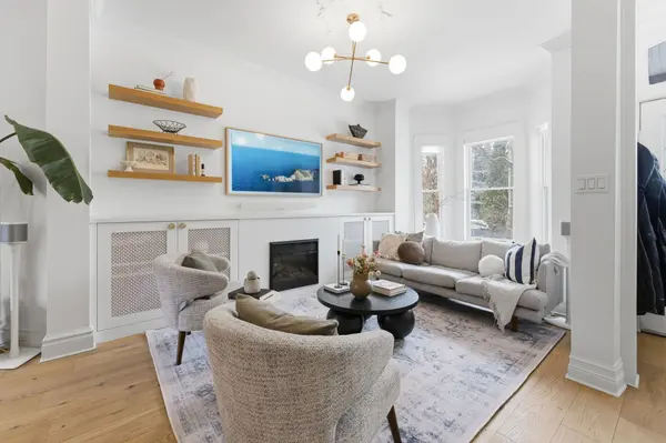 360 Wellesley ST E, Toronto C08, ON M4X 1H4