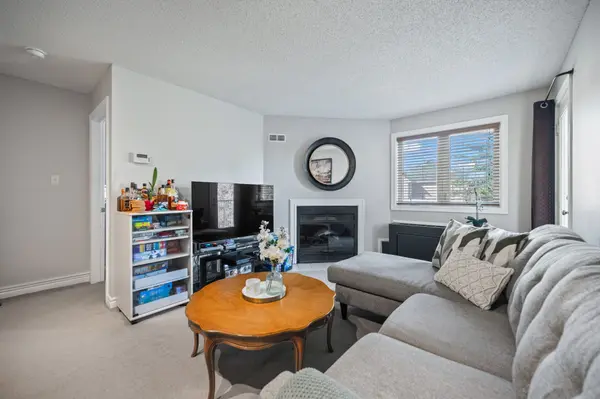 195 Lake Driveway N/A W #303, Ajax, ON L1S 7H7