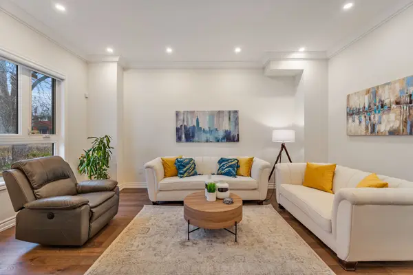 149 Mcintosh ST, Toronto E06, ON M1N 3Y8