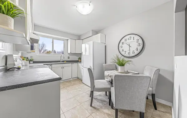 730 Cedar ST ##14, Oshawa, ON L1H 4M6