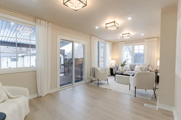 752 Douglas ST, Oshawa, ON L1H 5C7