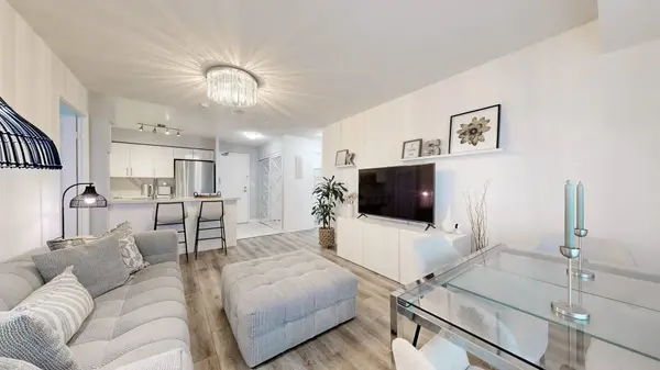 3 Ellesmere ST #225, Richmond Hill, ON L4B 4N2