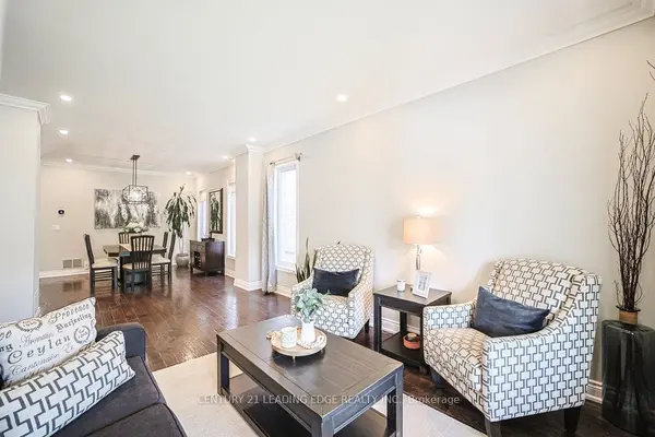 204 Ivy Jay CRES, Aurora, ON L4G 0E9