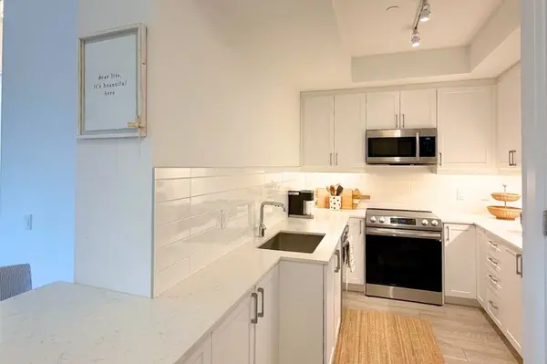 1 Hume ST #213, Collingwood, ON L9Y 0X3