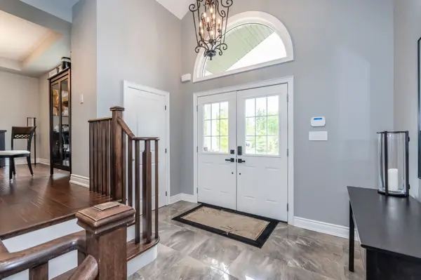 1 Topaz CT, Oro-medonte, ON L0L 2E0