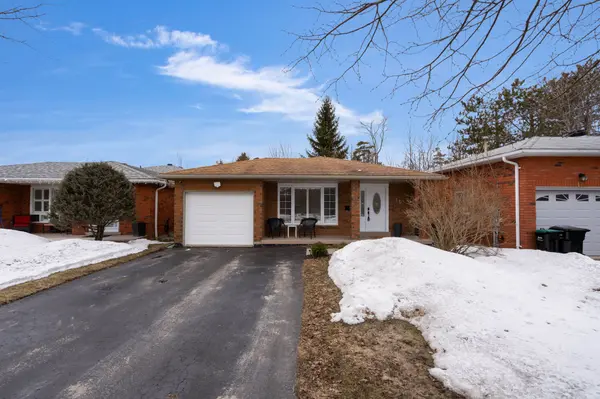 15 Buchanan ST, Barrie, ON L4M 6B7