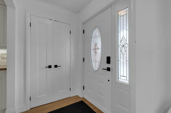 15 Buchanan ST, Barrie, ON L4M 6B7