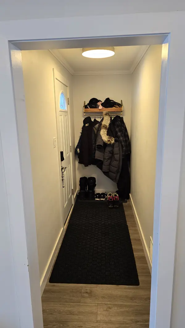 121 Cumberland ST, Barrie, ON L4N 2P8